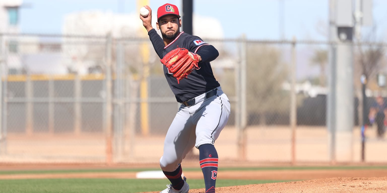 Guardians call up former top prospect Espino 