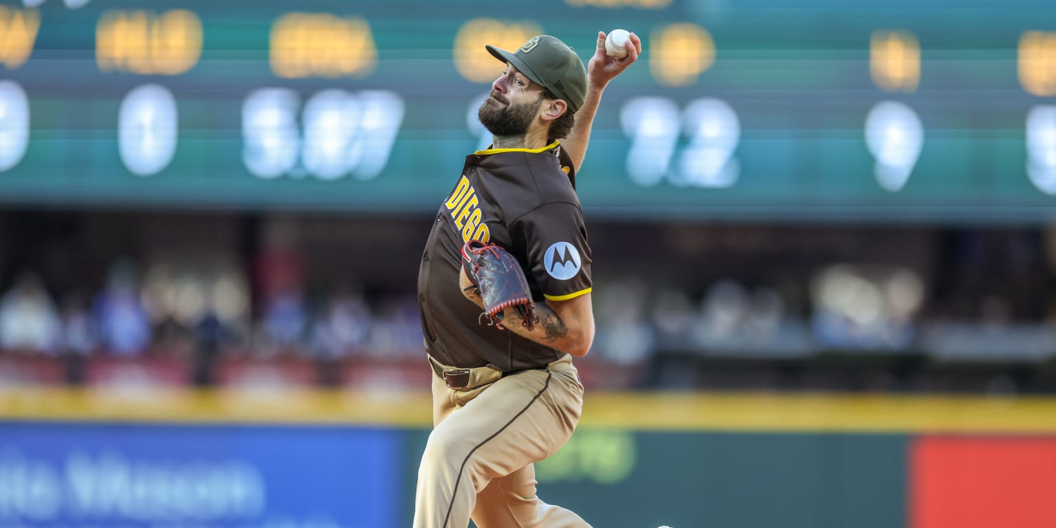 Giolito takes shutout into 6th in victorious Padres debut
