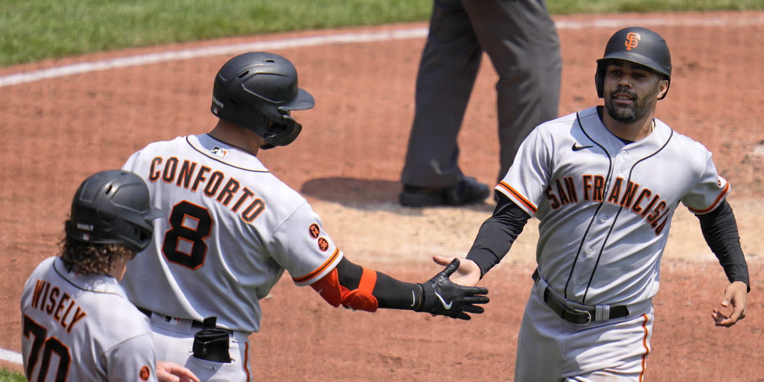 Giants lengthen win streak to 5 with sweep of Pirates