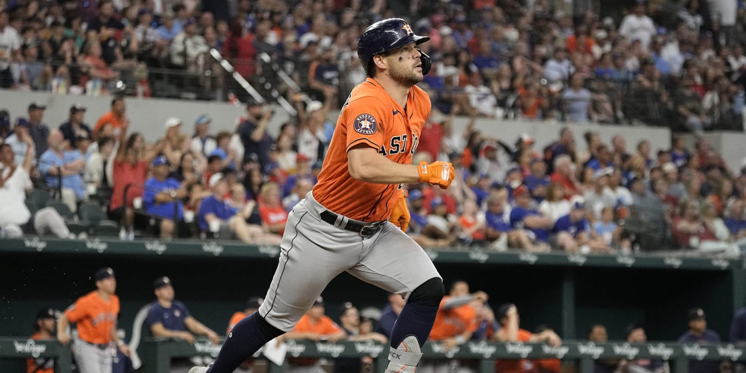 Chas McCormick's INSANE catch to preserve the win for the Astros