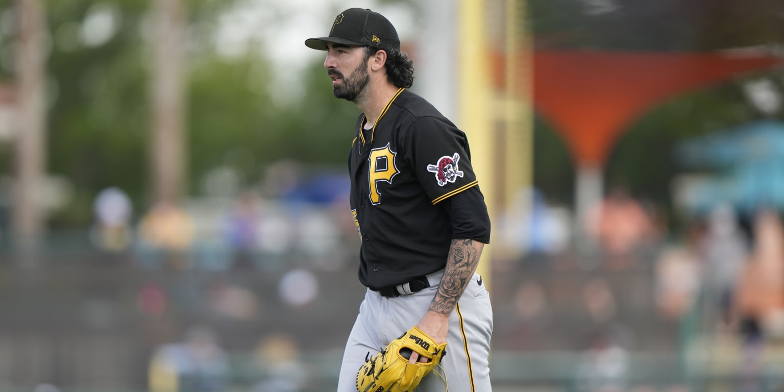 Pirates trade Daniel Vogelbach, acquire Colin Holderman from Mets