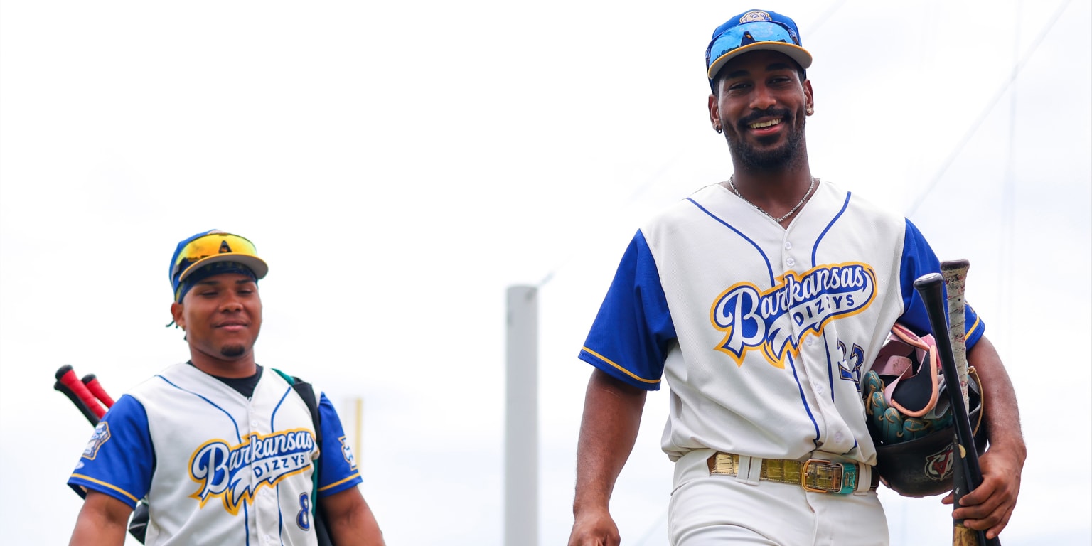 Mariners promote prospects Montes, Arroyo to Triple-A (sources)