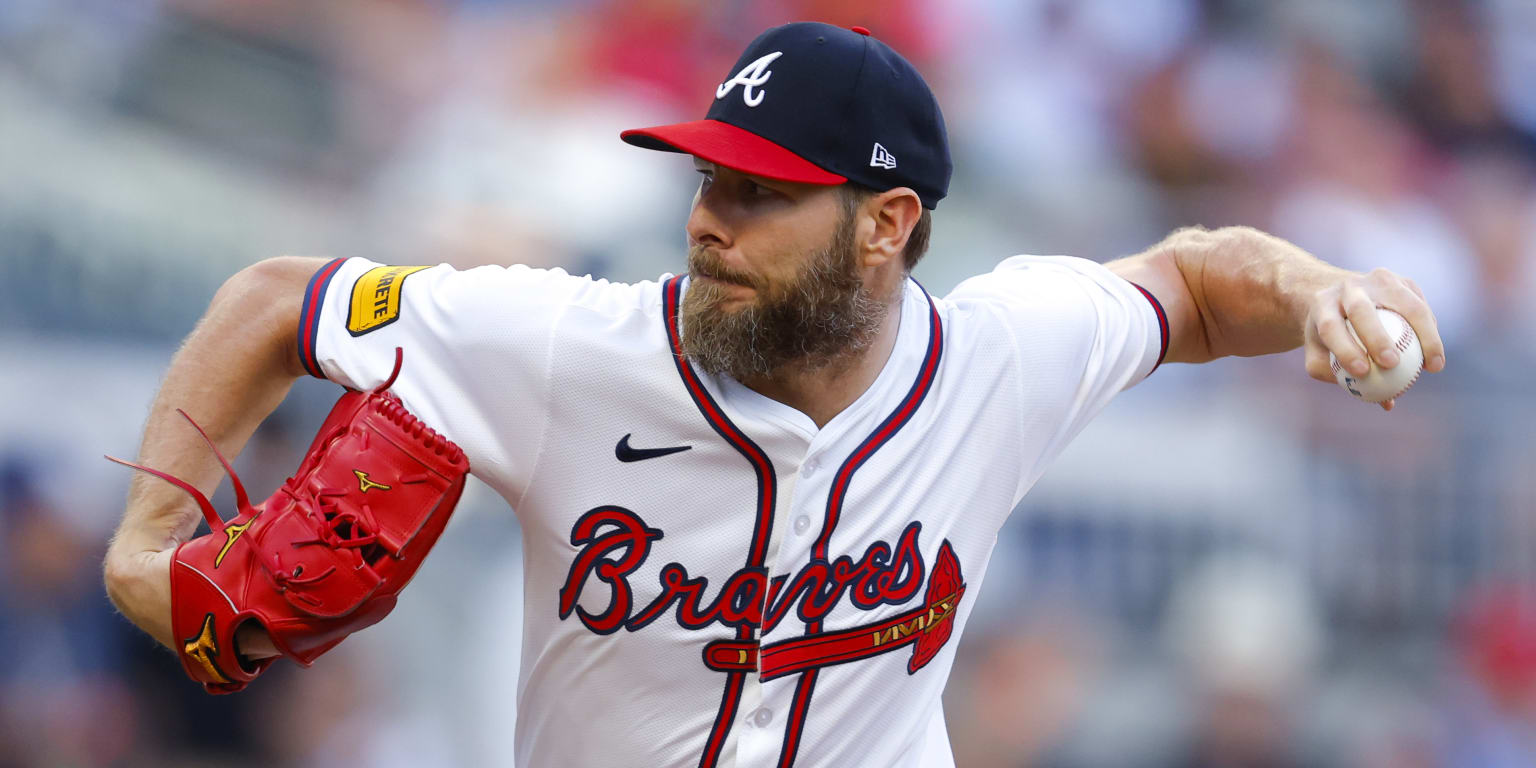 Sale (10 K's) shows Cy Young form before Braves walk off Reds in 10th