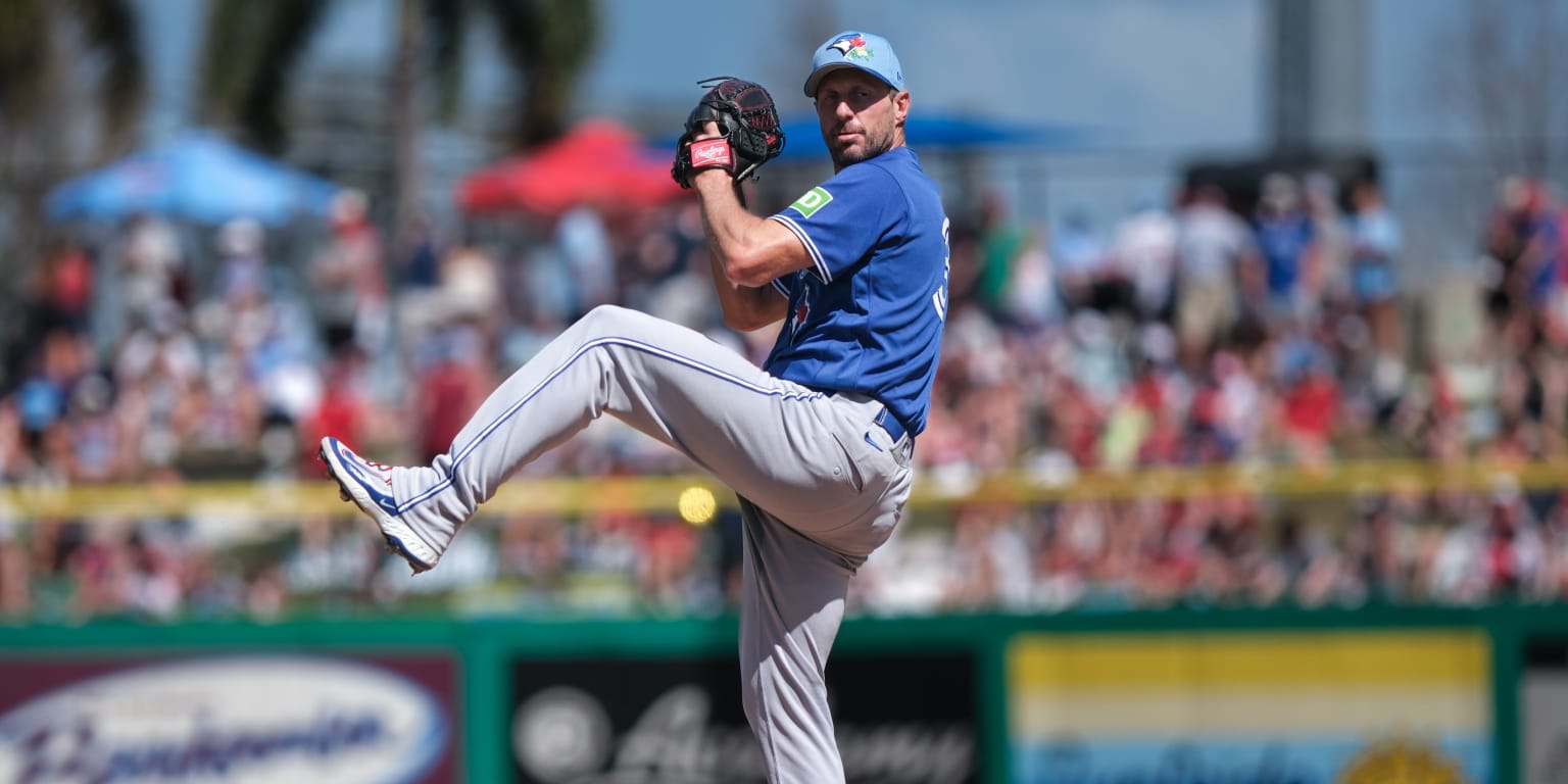 A 41-year-old firing 4 no-hit frames? Must be Mad Max