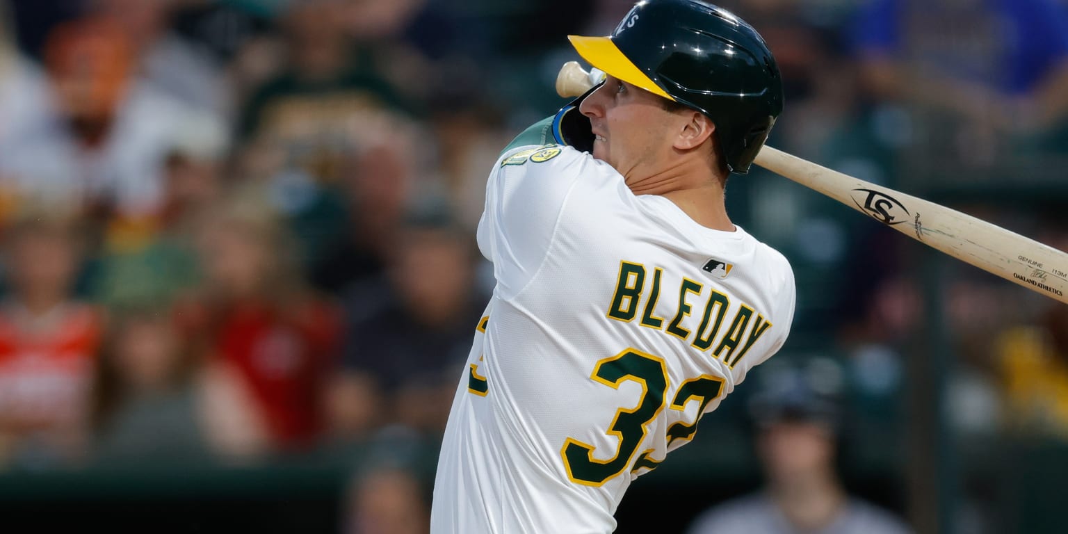 Reds agree to deal with outfielder Bleday (source)