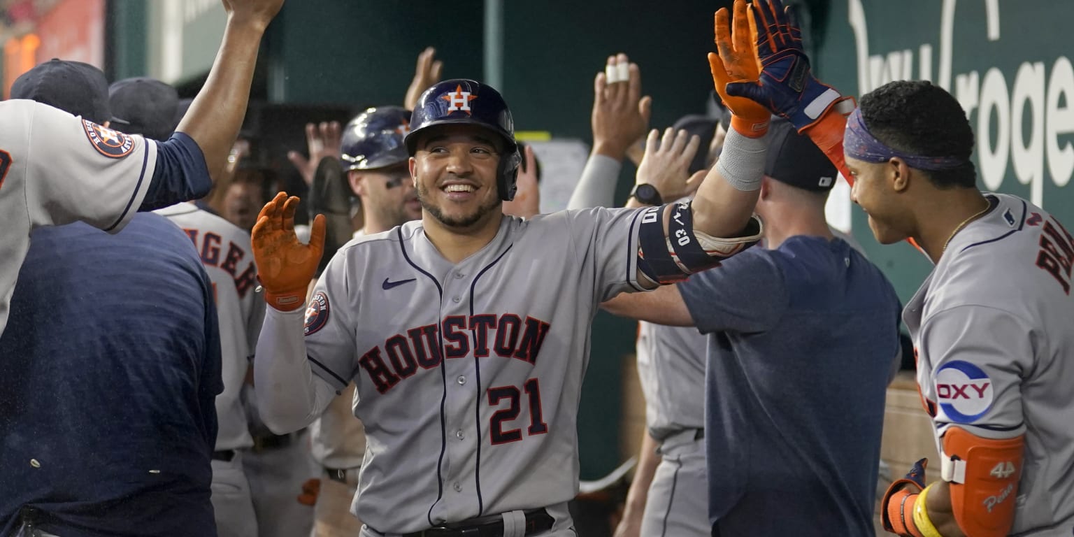 Astros declare share of first: ‘We would have liked a sport like this’