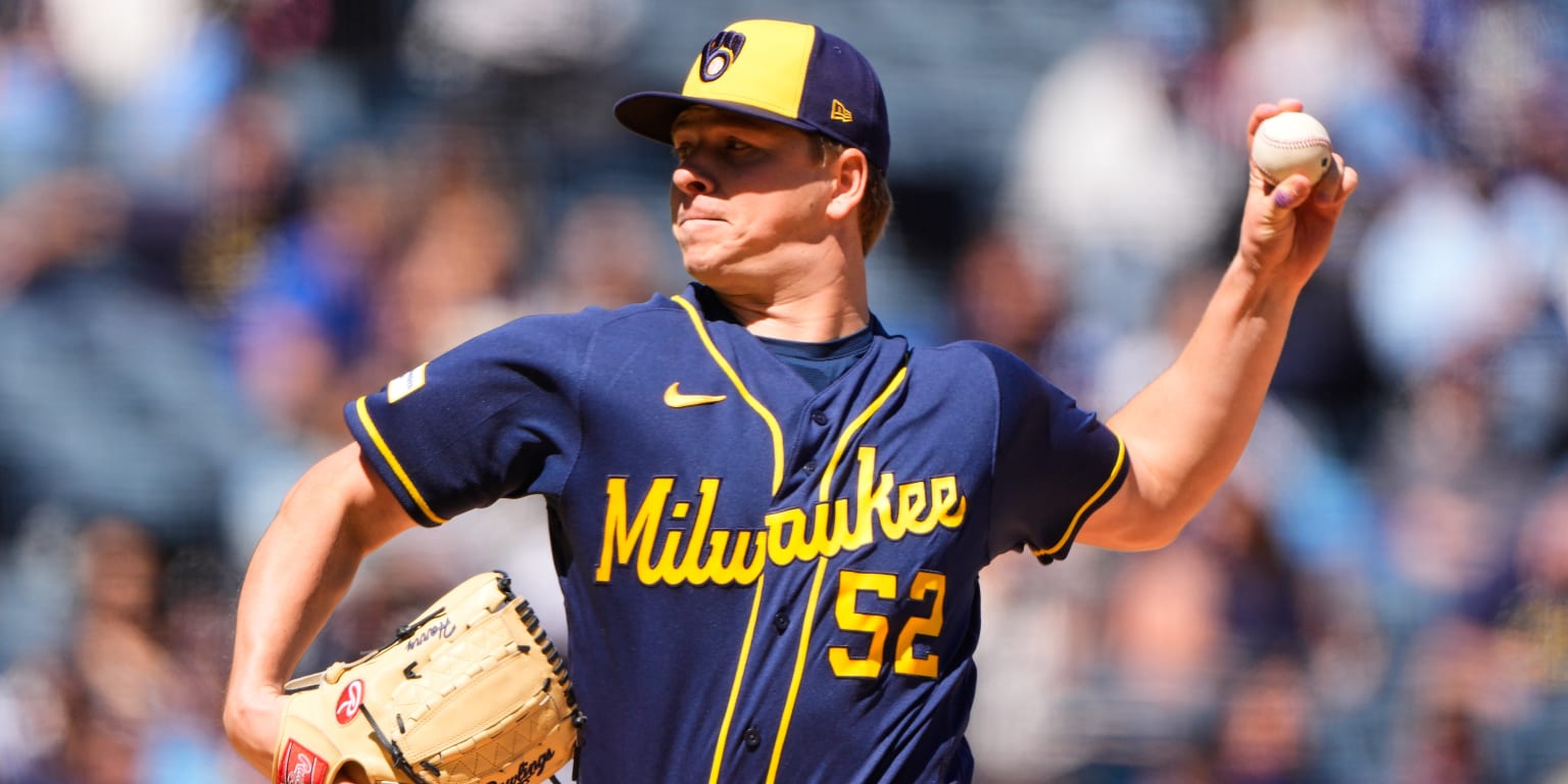 Harrison's strong outing sets tone for Crew's series win over Royals