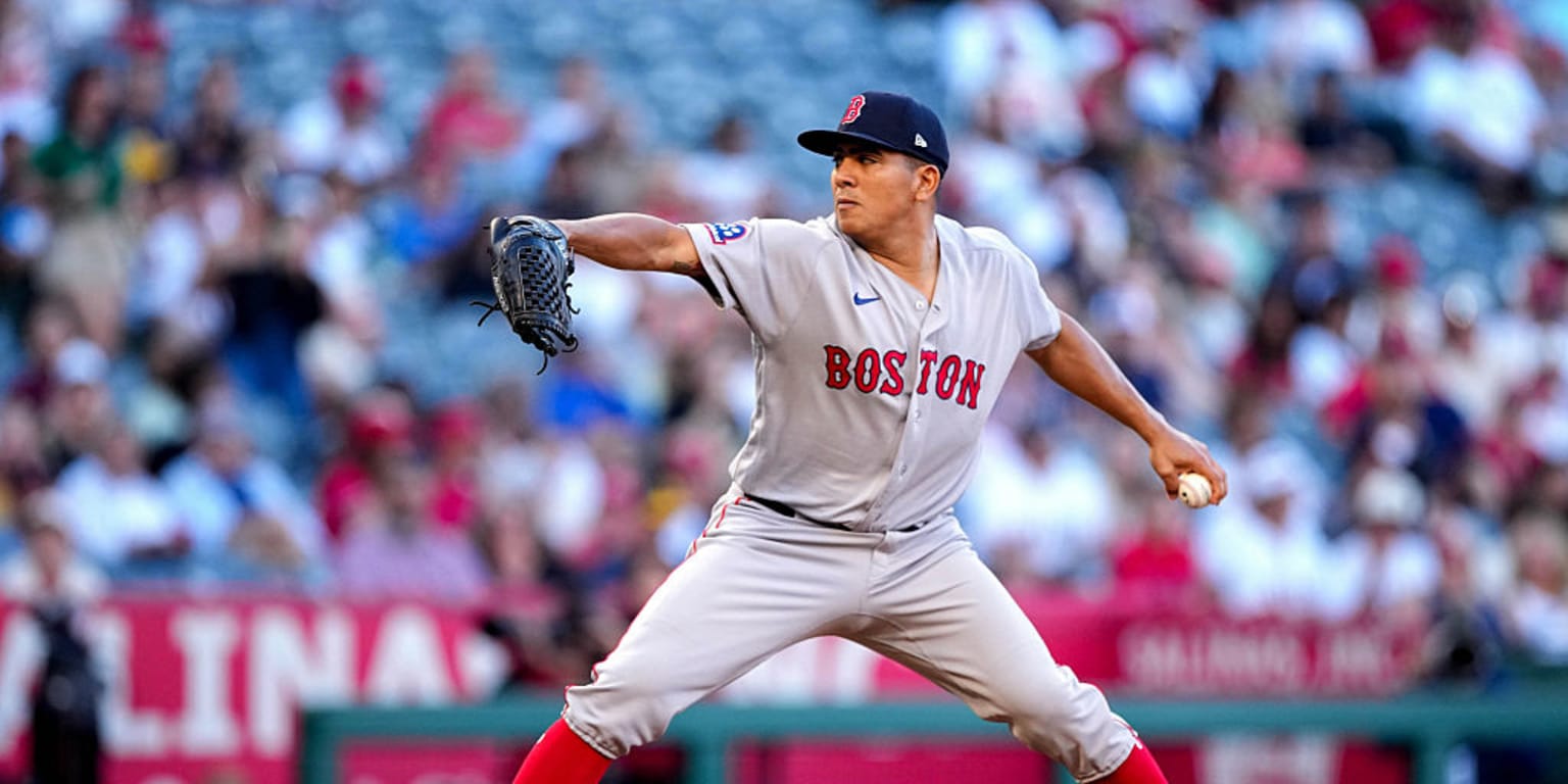 Poised to return from IL, Suarez pushed back as Red Sox seek 15th straight win