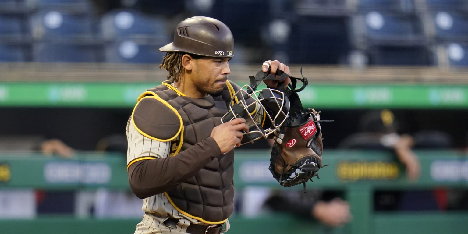 Padres' Luis Campusano out about eight weeks after having thumb