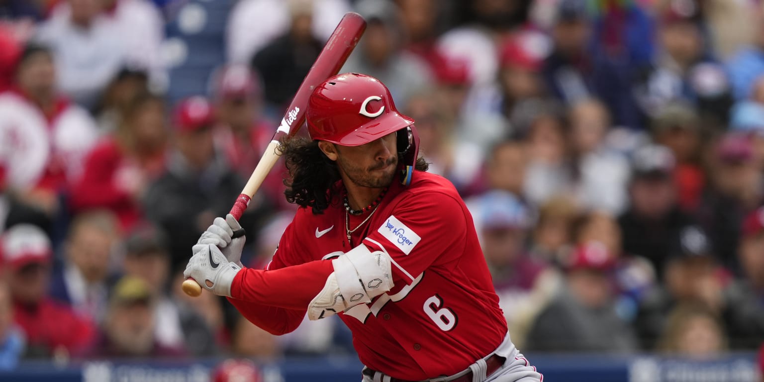 Steer's 3-run homer helps wild-card chasing Reds beat first-place