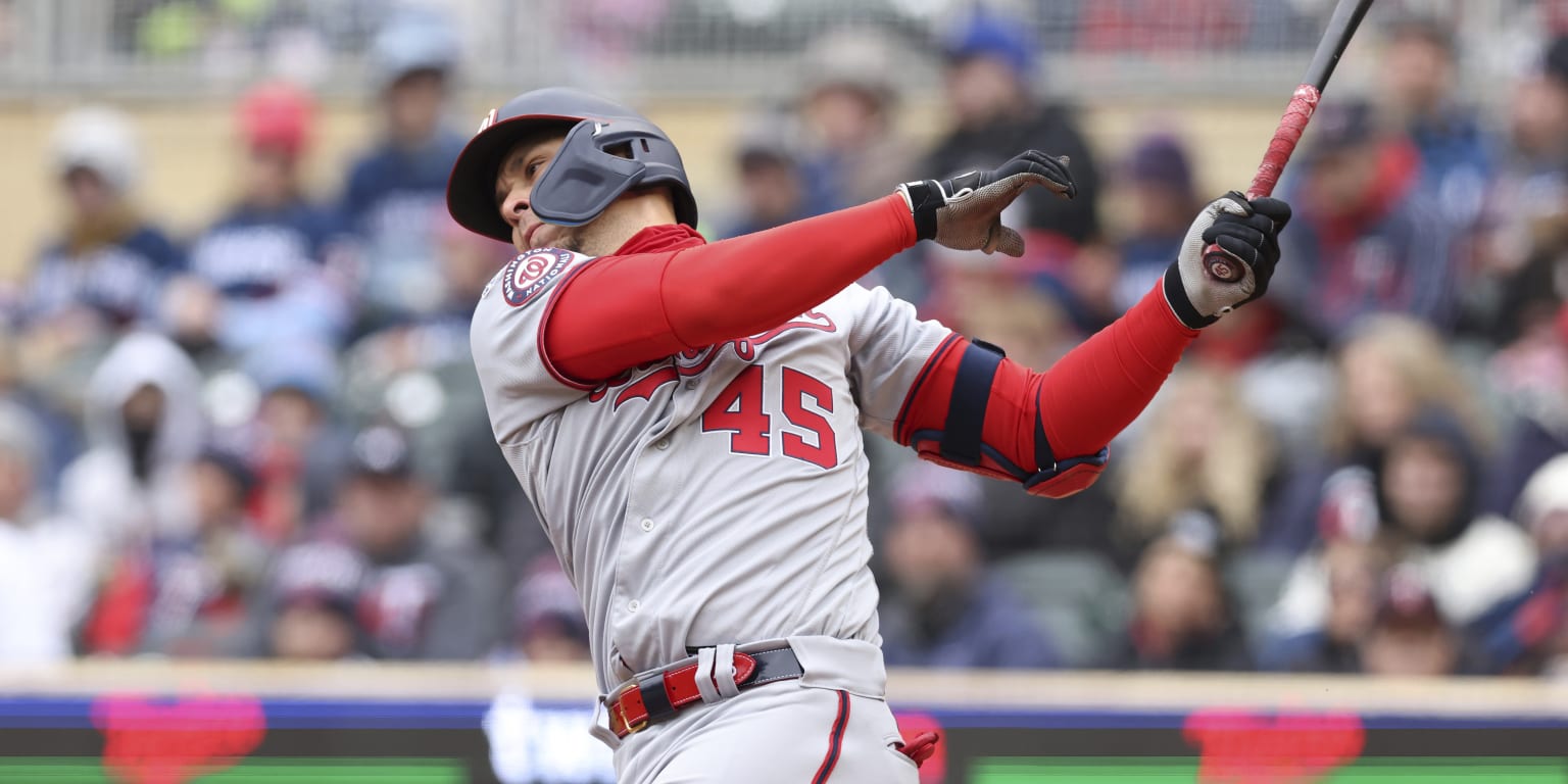 Nationals rally to defeat Twins 3-2 at chilly target Field