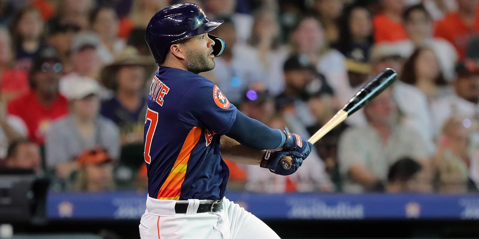 Altuve becomes fastest Astro to 2,000 career hits