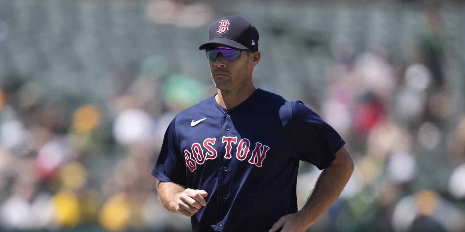 Rangers hire Dave Bush, exRed Sox coach