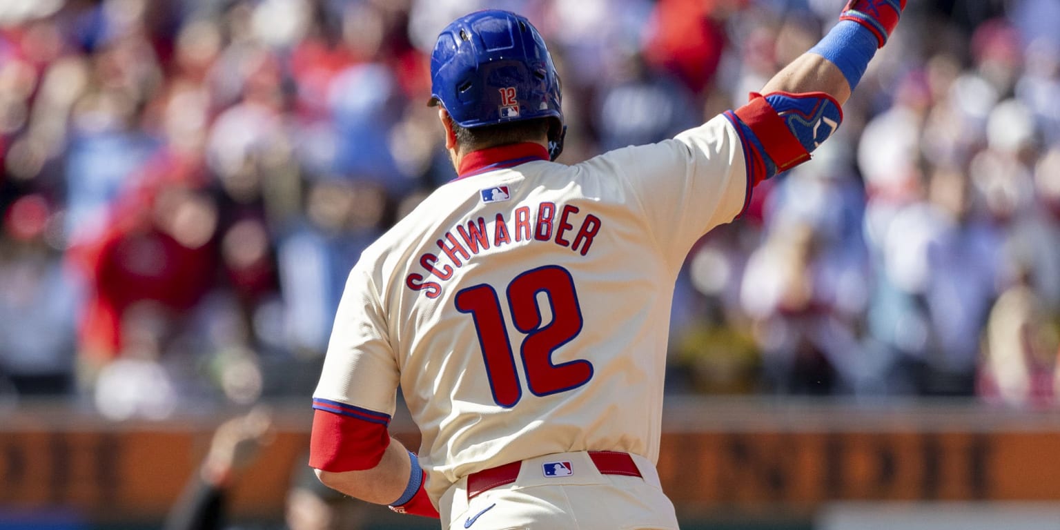 Kyle Schwarber sets up Phillies' walkoff win