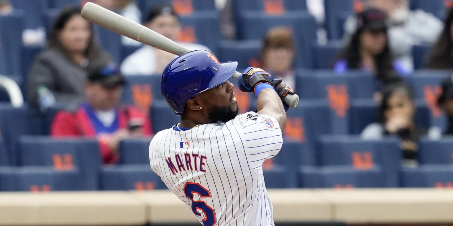 Mets put Marte on IL with bone bruise in right knee