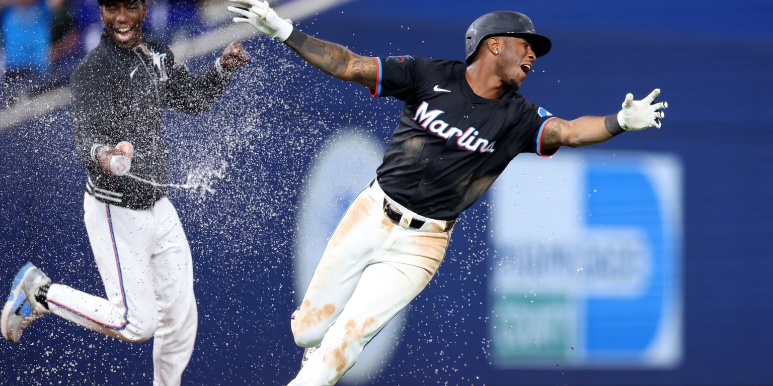 Tim Anderson gives Marlins third straight walk-off win