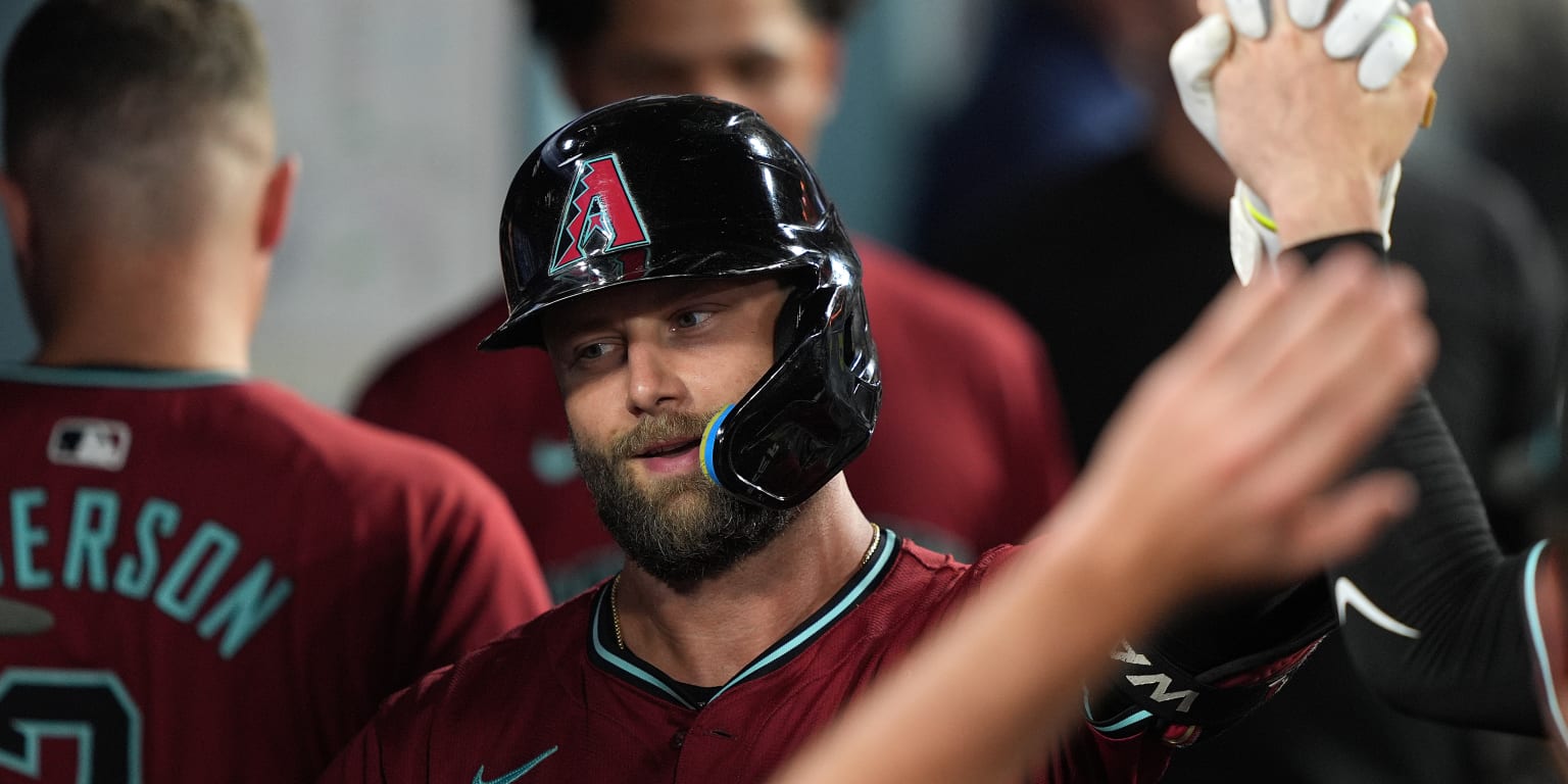 Christian Walker Hits 2 Homers In D-backs' Win Vs. Dodgers