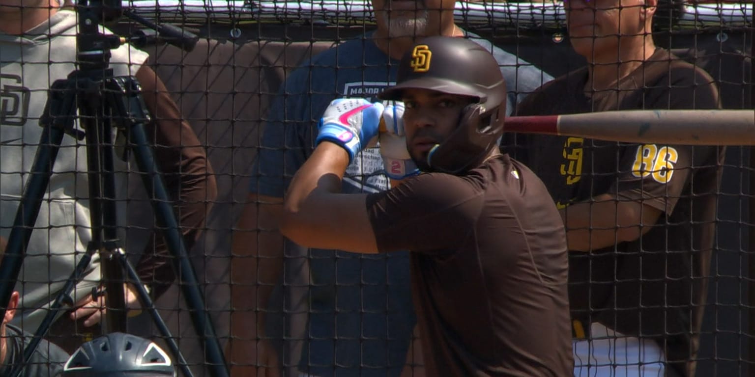 Xander Bogaerts nearing return from shoulder injury