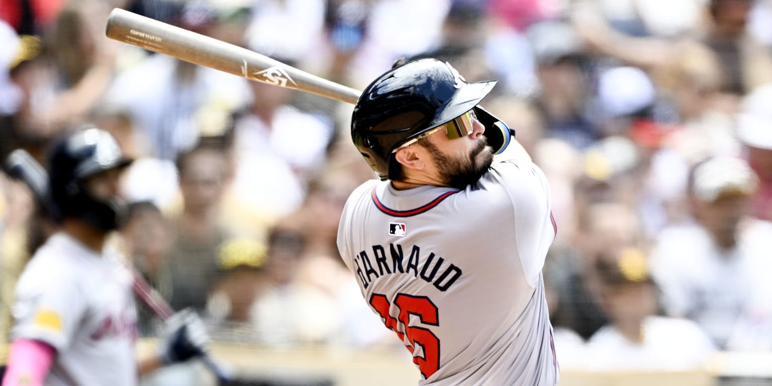 Travis d'Arnaud hits two home runs in first-half finale