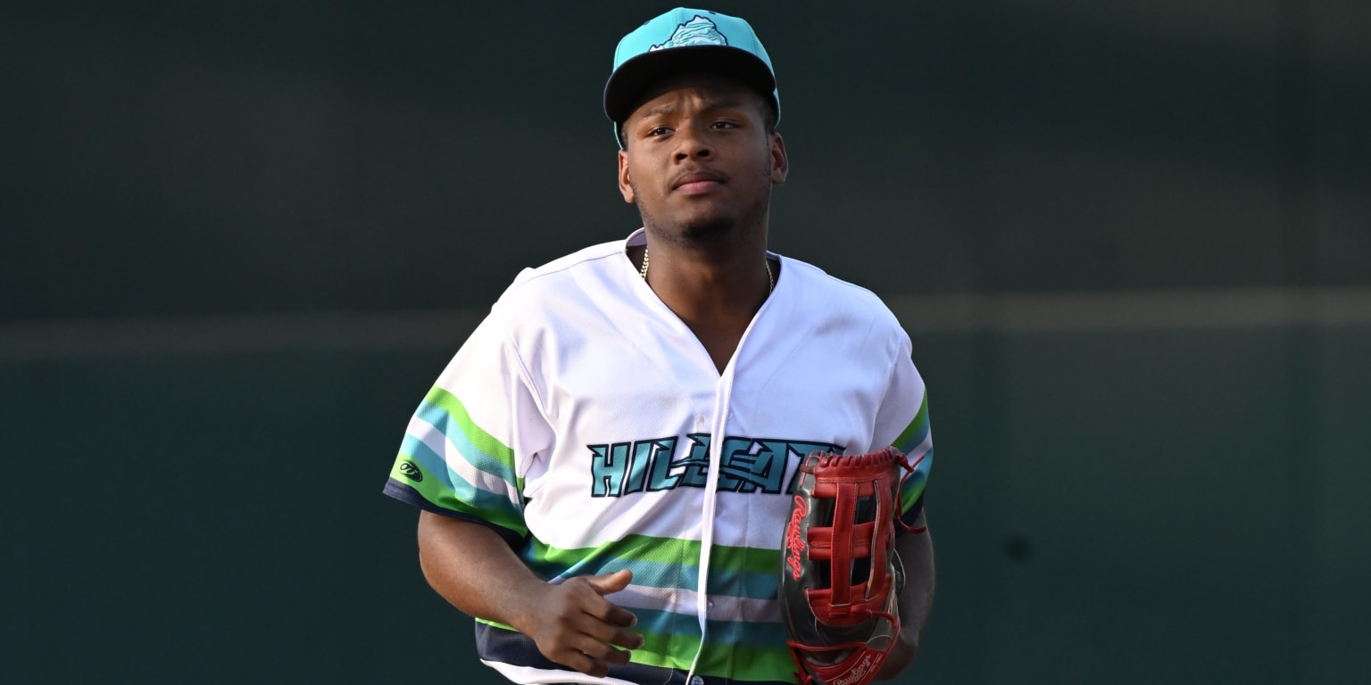 Guardians' prospect Jaison Chourio fractures left wrist