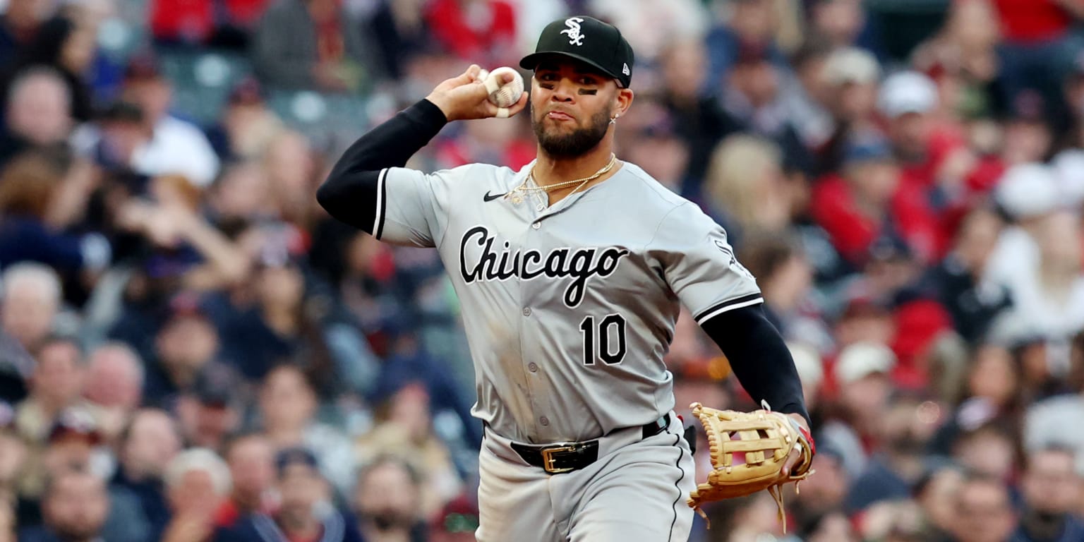 Yoán Moncada questions future with White Sox