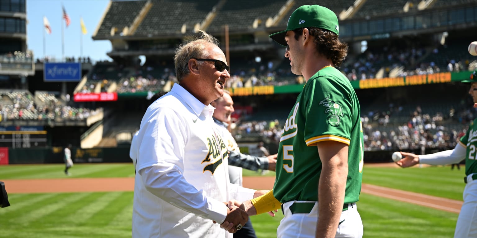 A's soak up nostalgia on final Alumni Sunday in Oakland