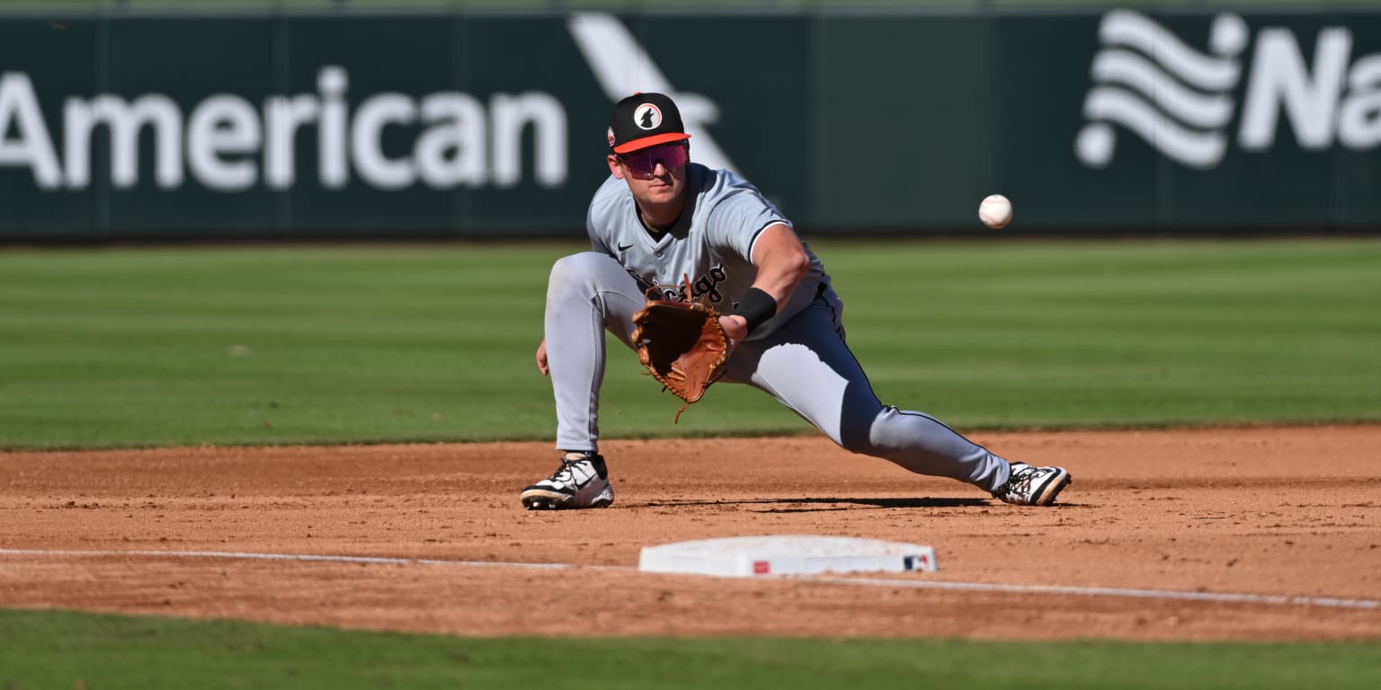 Colson Montgomery plays third base in AFL