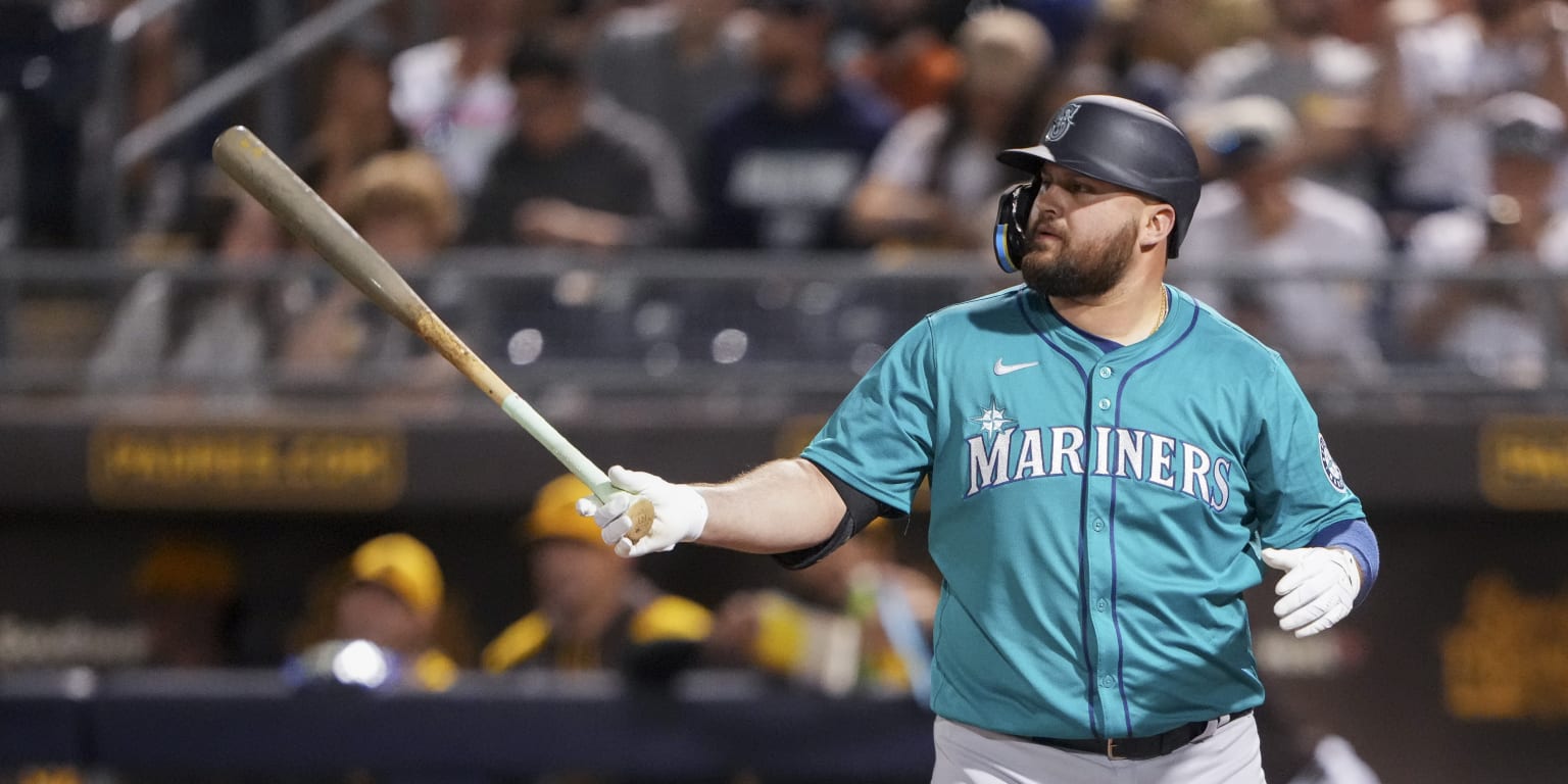 Rowdy Tellez brings power bat to Mariners