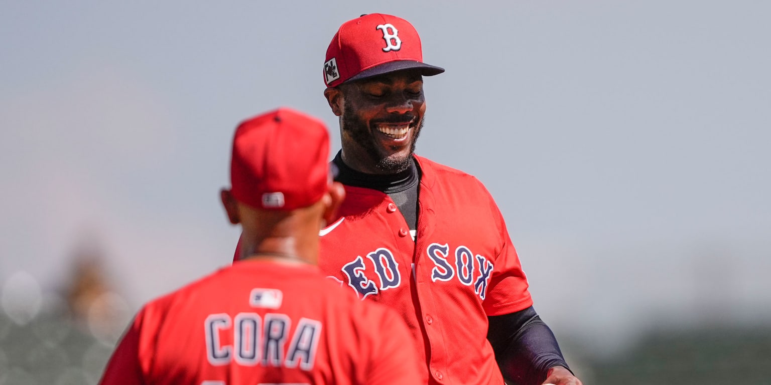 Aroldis Chapman making case for Red Sox closer