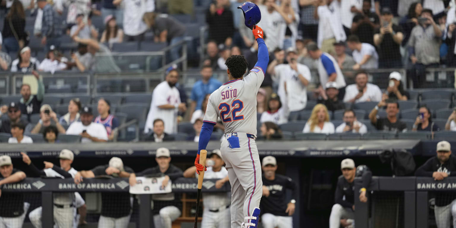 Soto soaks up theatrical jeers in return to Yankee Stadium
