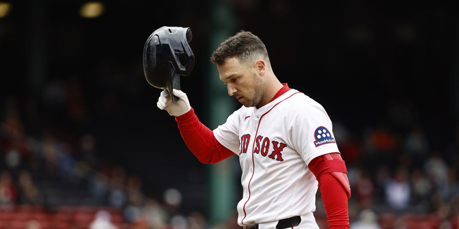 'It's worse than I thought': Bregman (right quad) placed on IL