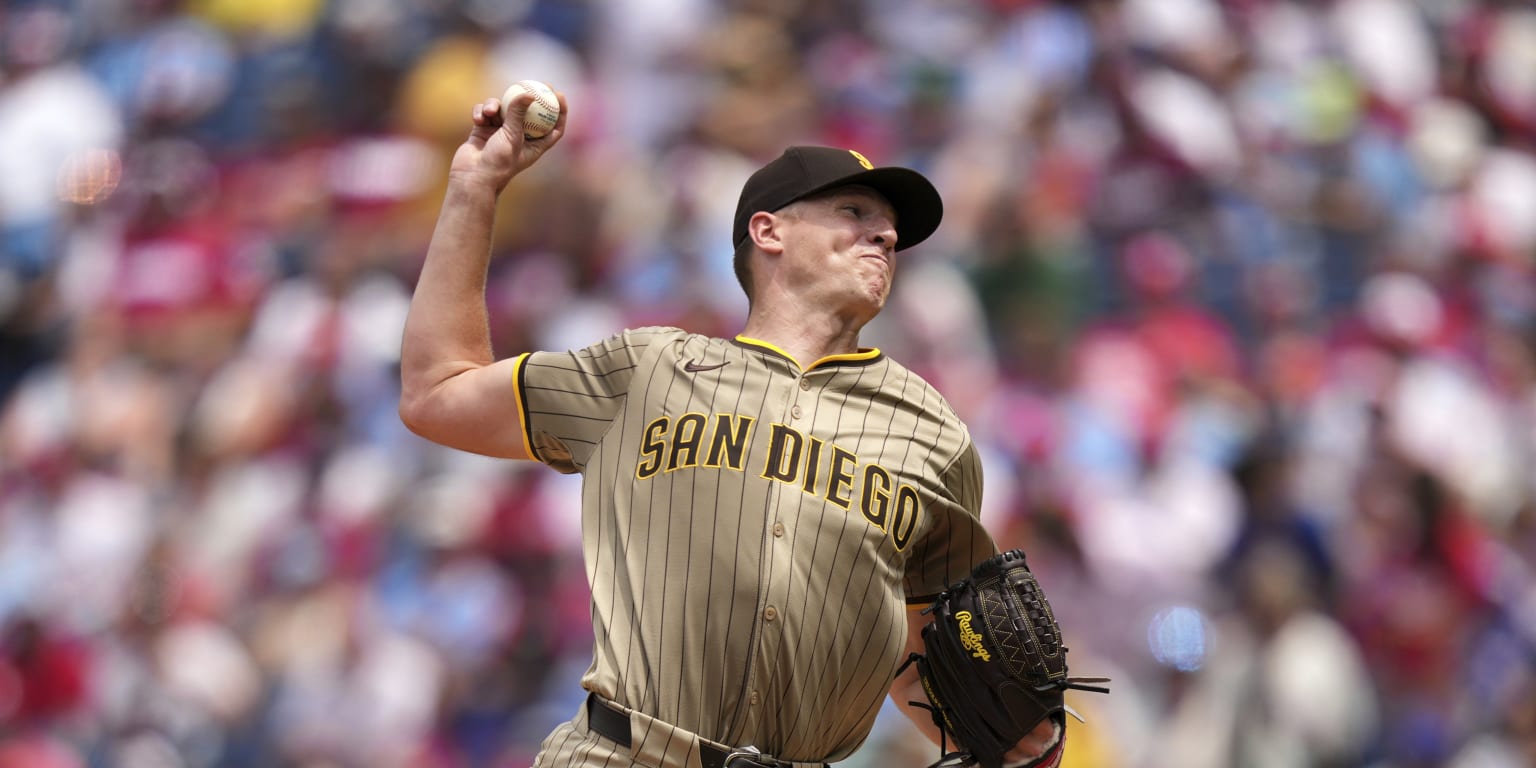 Nick Pivetta pitching for Padres