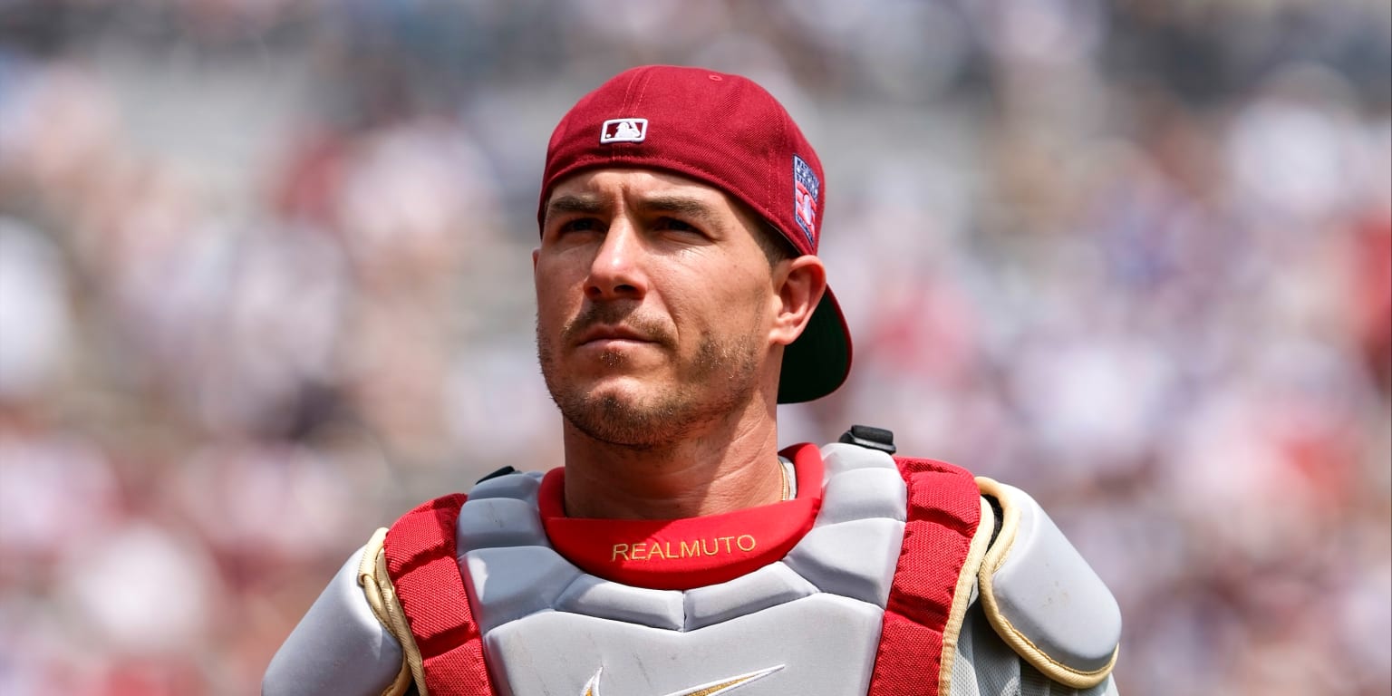 Breaking down whether Phillies should re-sign J.T. Realmuto