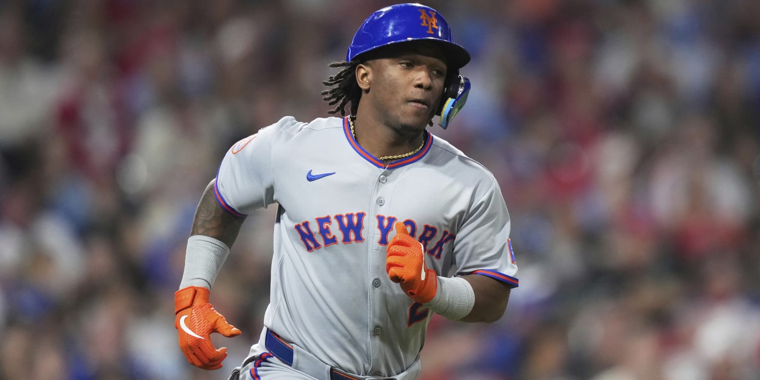 White Sox trade Robert to Mets for versatile Luisangel Acuña, prospect