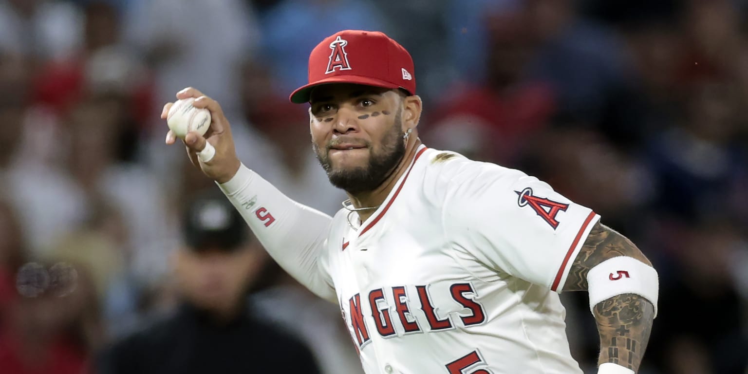 Moncada returning to Angels on one-year deal (report)