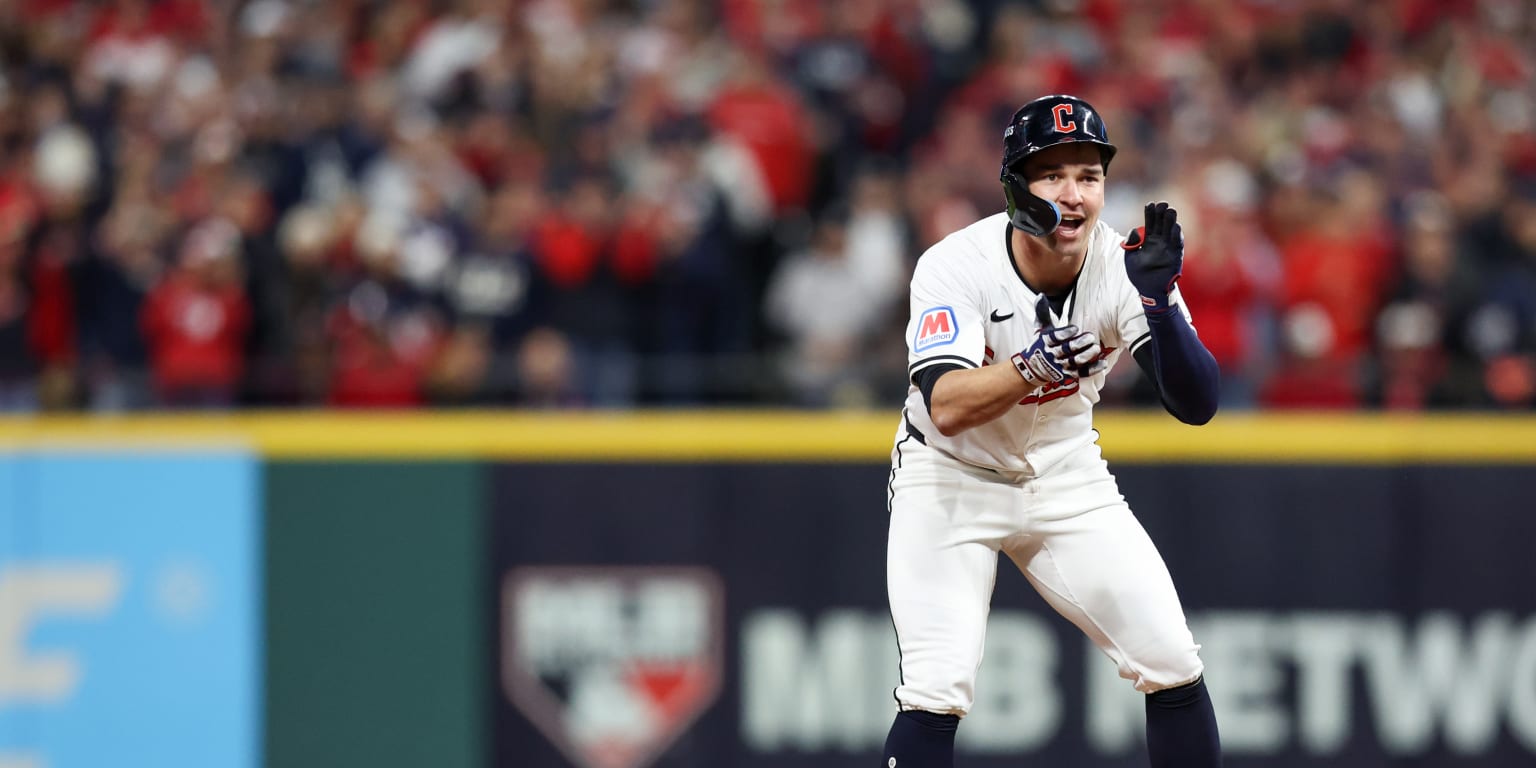 Giants sign Brennan to bolster outfield depth