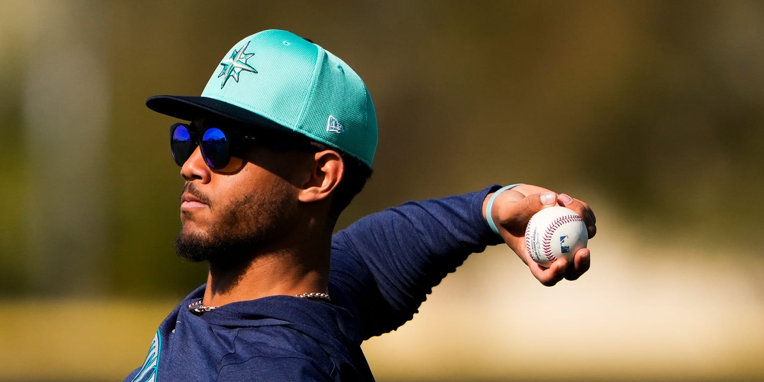 Like it or not, J-Rod's a veteran now: 'You're making me feel old'