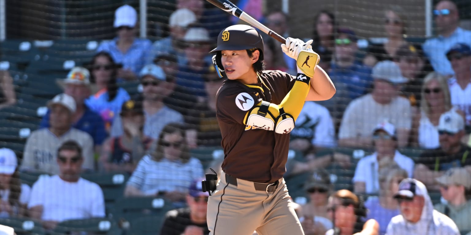 Song leaves with oblique injury; Buehler debuts