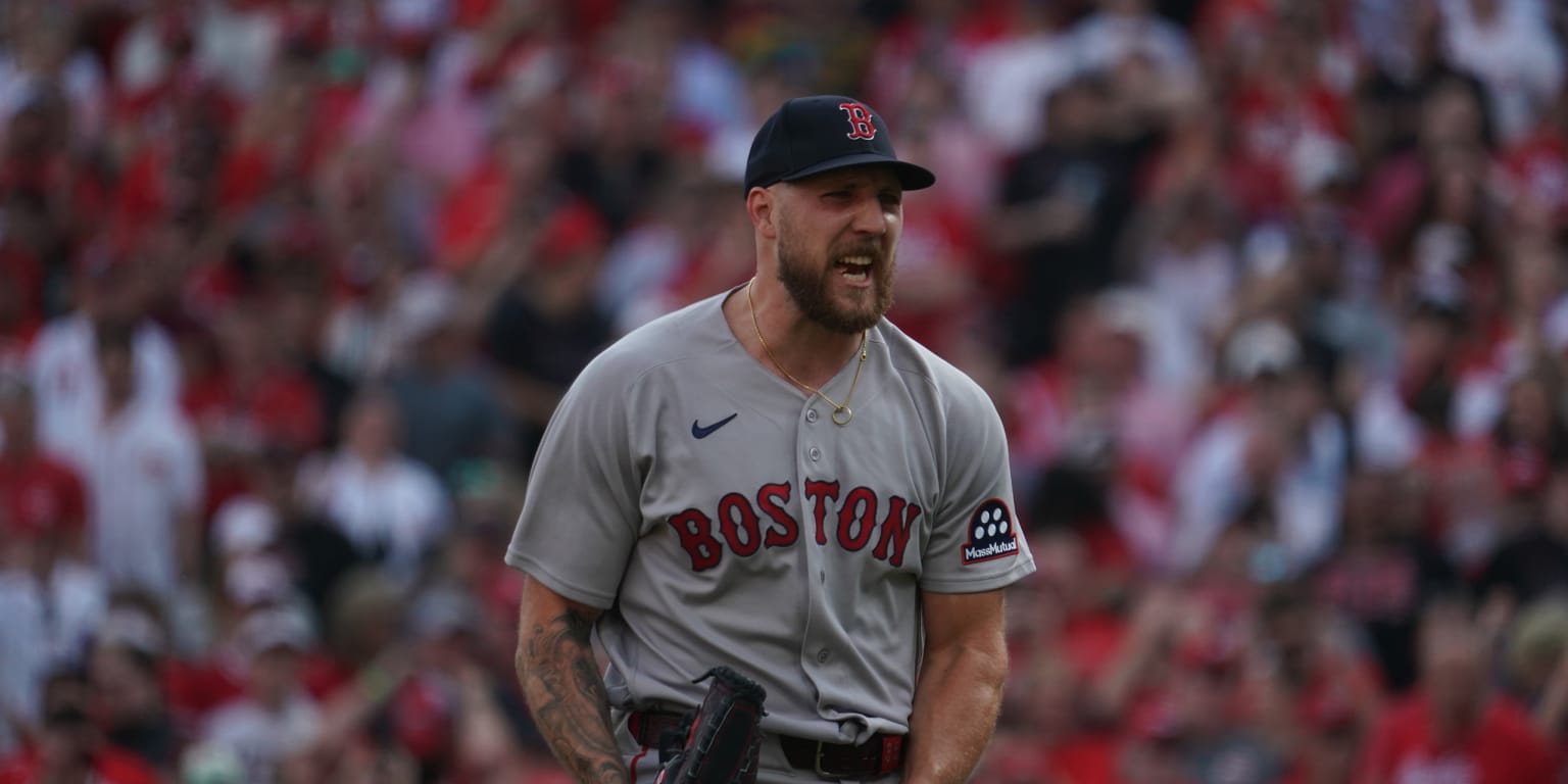 Crochet dazzles as Sox blank Reds in Cincy