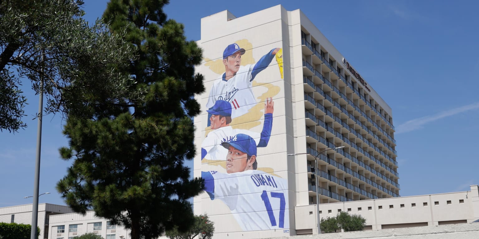 'Samurai of the Diamond' mural honors Dodgers' Japanese megastars