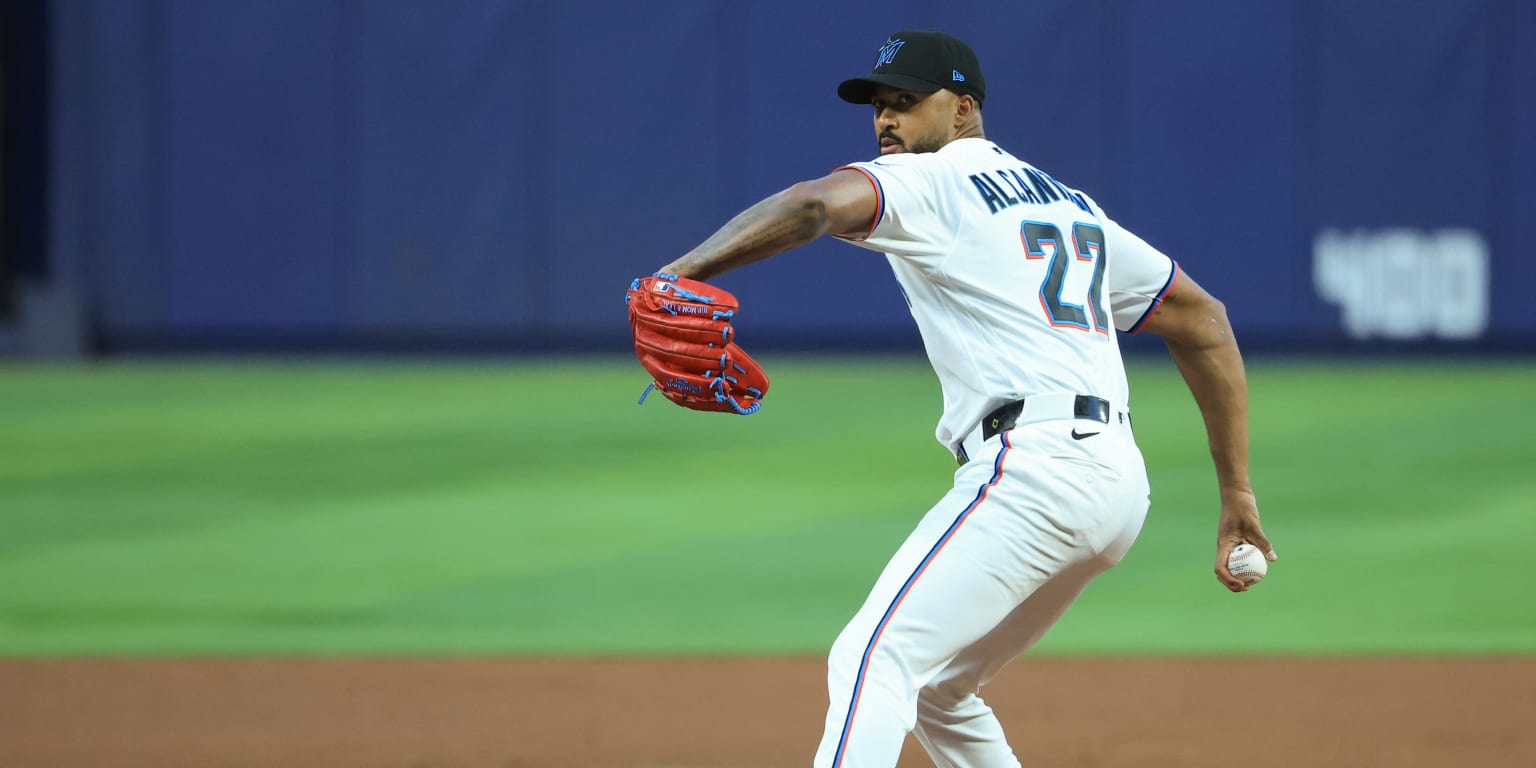 Efficient Sandy returns to vintage ace form with 7-inning Opening Day gem