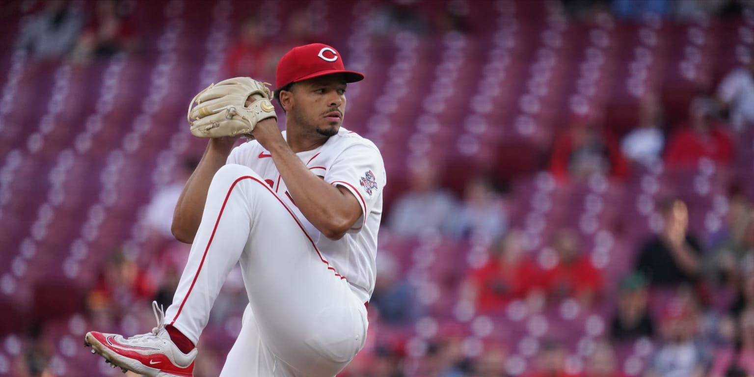 Burns (5 scoreless) leads Reds' shutout of Pirates to earn 1st MLB win
