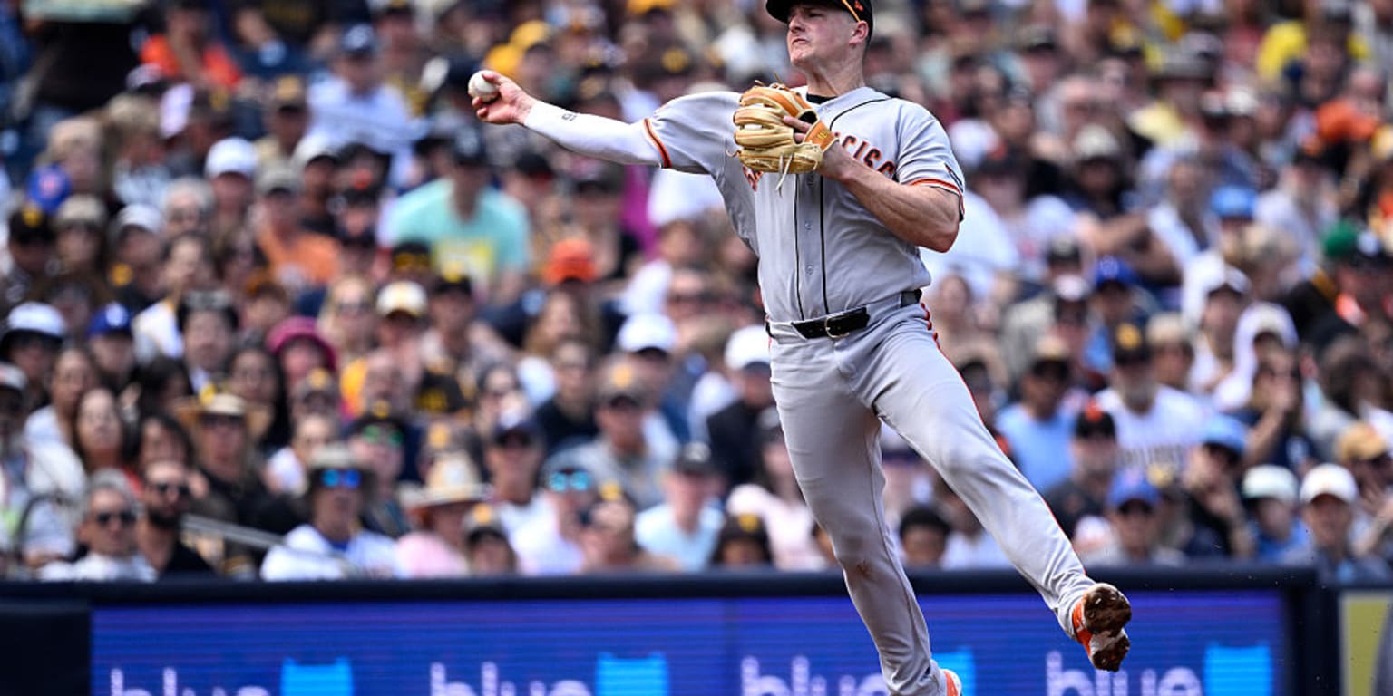 Errors frustrate Chapman, Giants in series finale loss