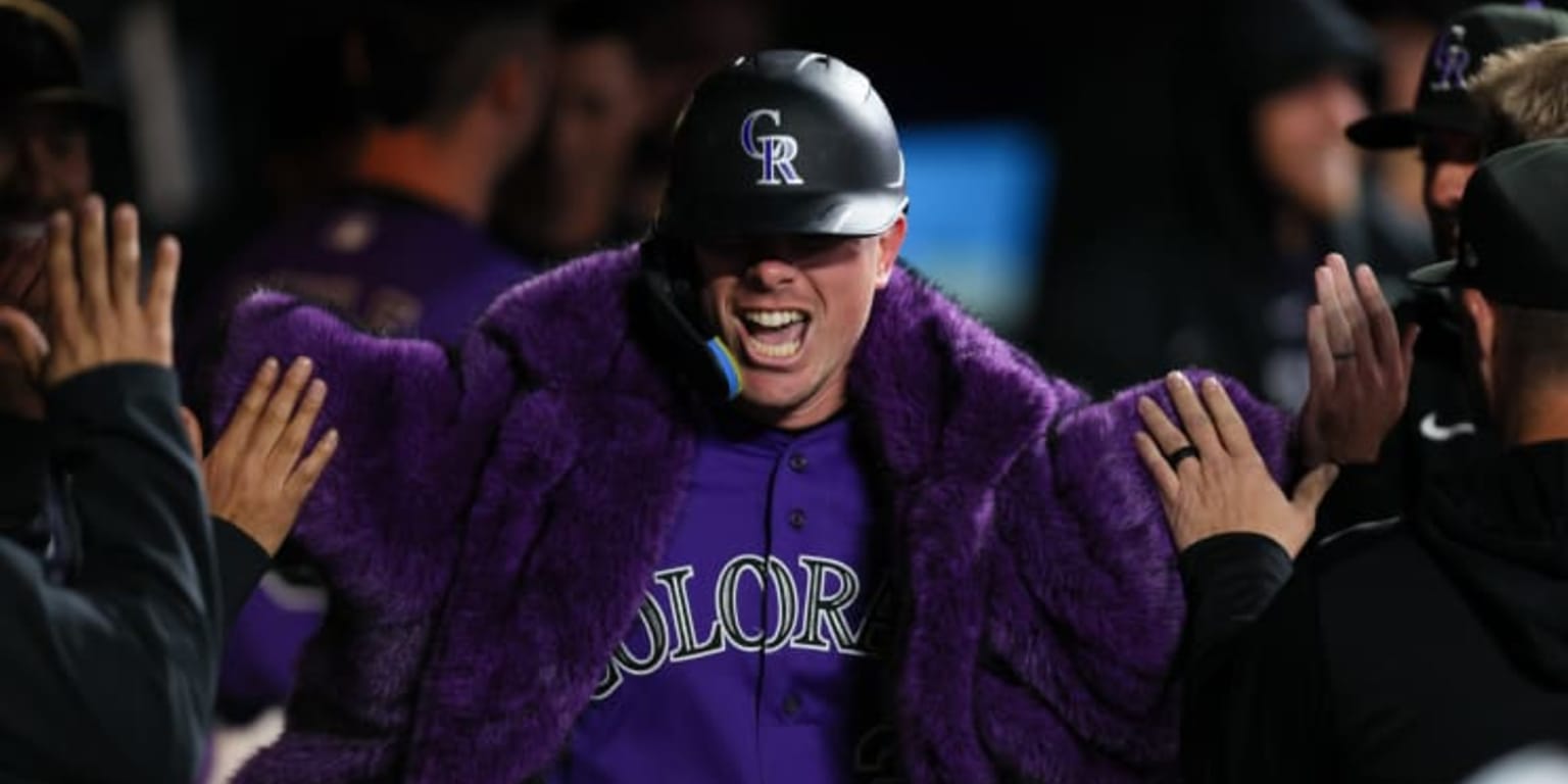 This breakout player has gone from 'fully done with baseball' to on-air Rox ... model?!