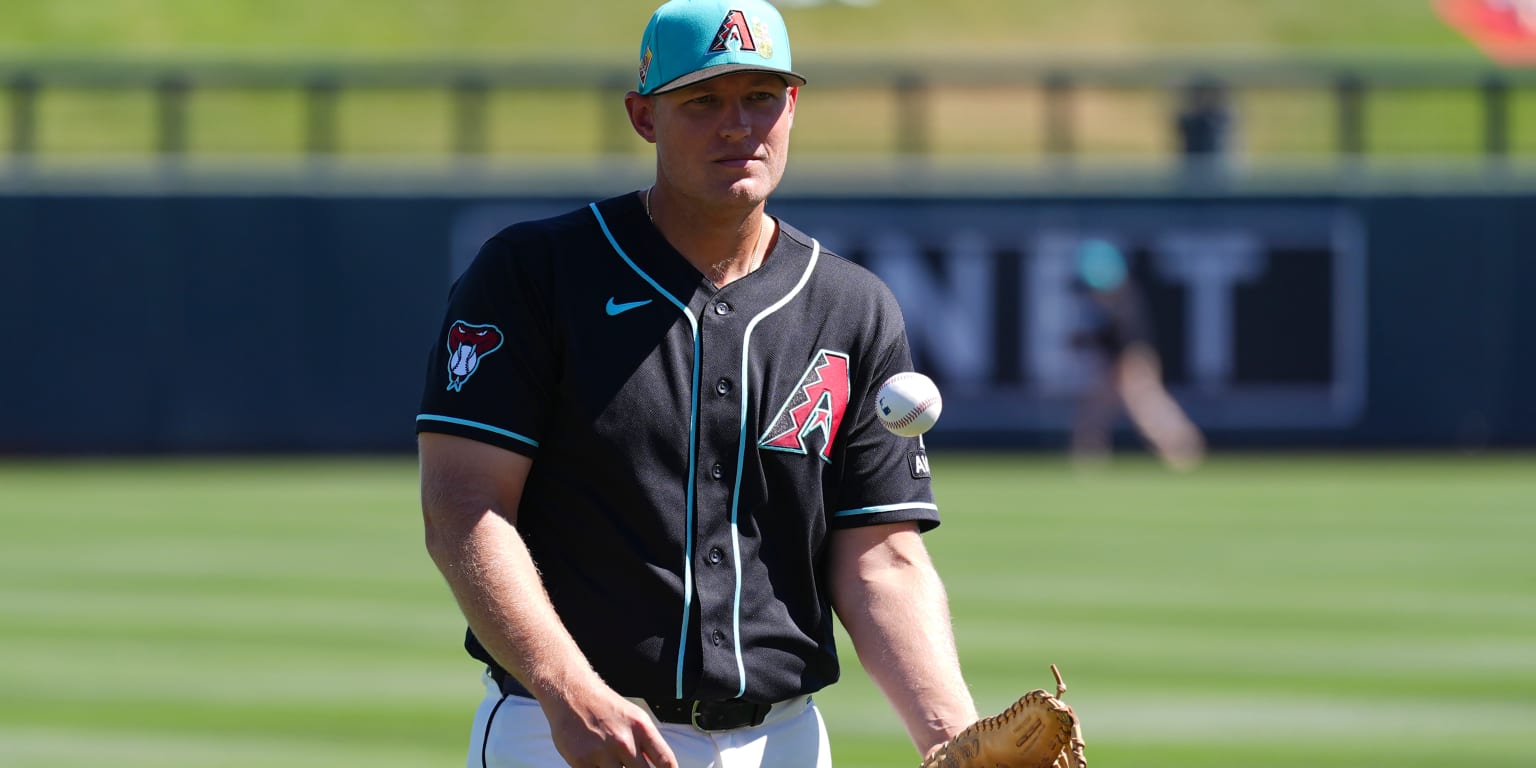 D-backs call up Luken Baker for depth