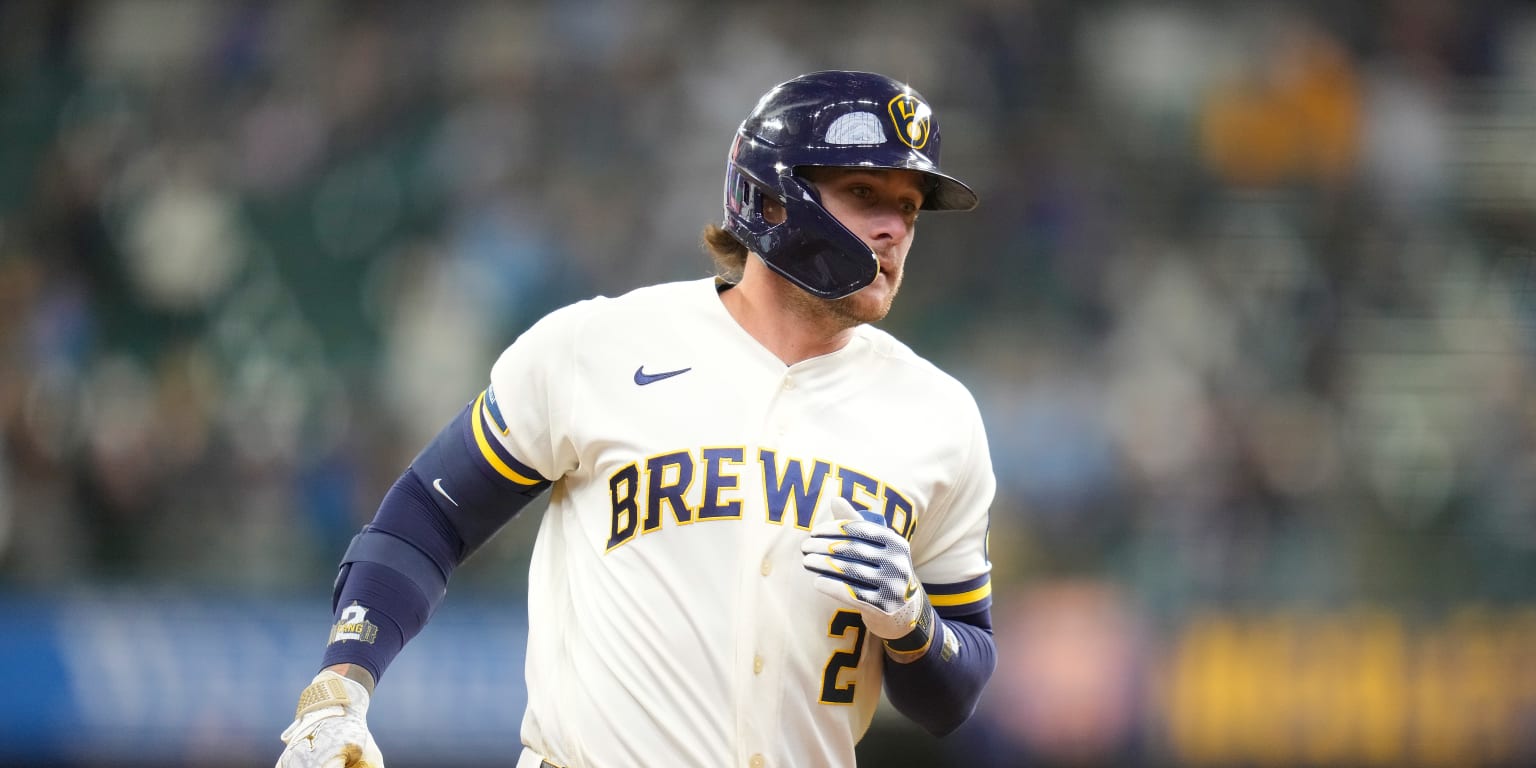 Turang sits with undisclosed foot/ankle issue; IL trip not expected