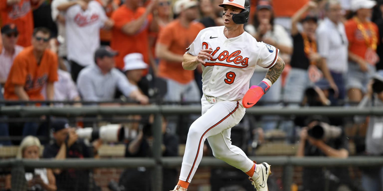 O'Neill (concussion) becomes 12th Orioles player to hit injured list