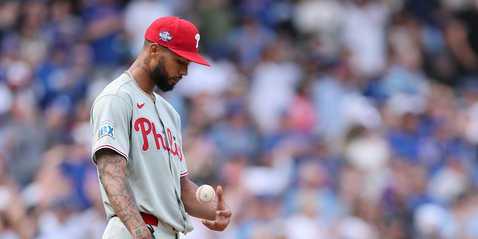 Sánchez tagged for season-high six runs in series finale vs. Cubs