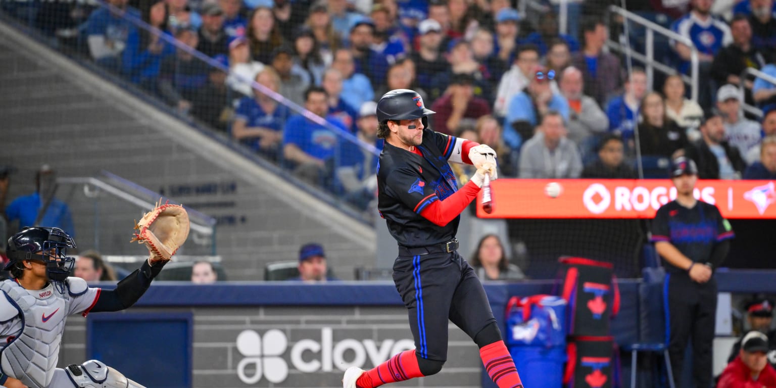 Fans in line 7 hours early for what may be perfect Blue Jays giveaway