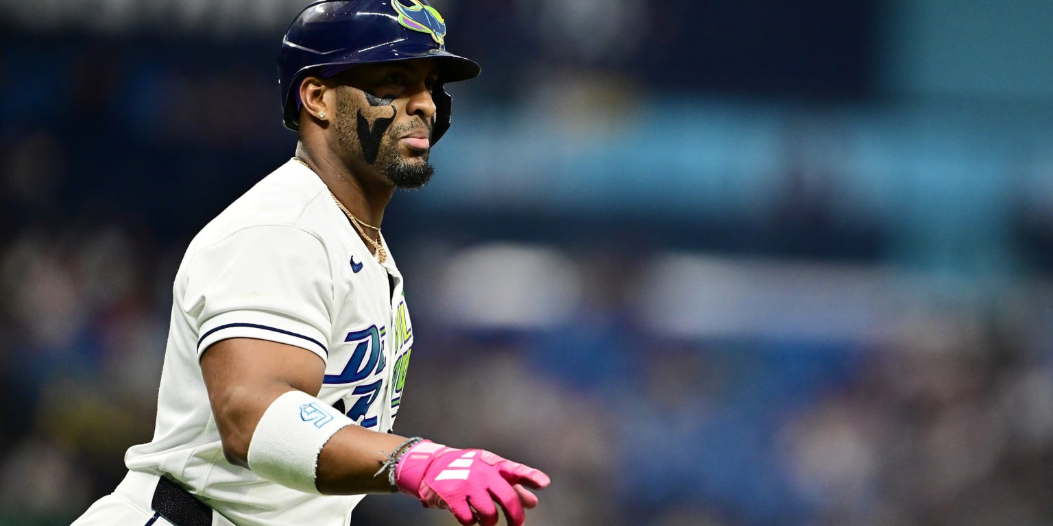 Yandy Díaz Exits with Left Side Tightness: Day-to-Day Tag Puts Rays' Best Bat in Limbo